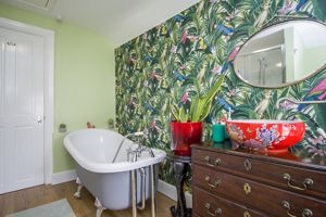 Photo 36- click for photo gallery